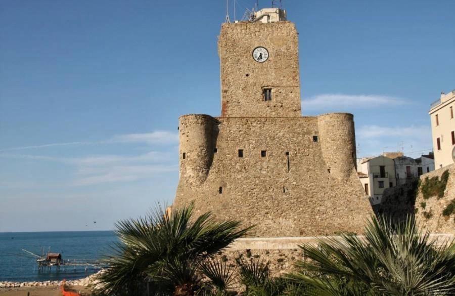 Bed and Breakfast Le Stanze Di Botticelli Termoli Exterior foto