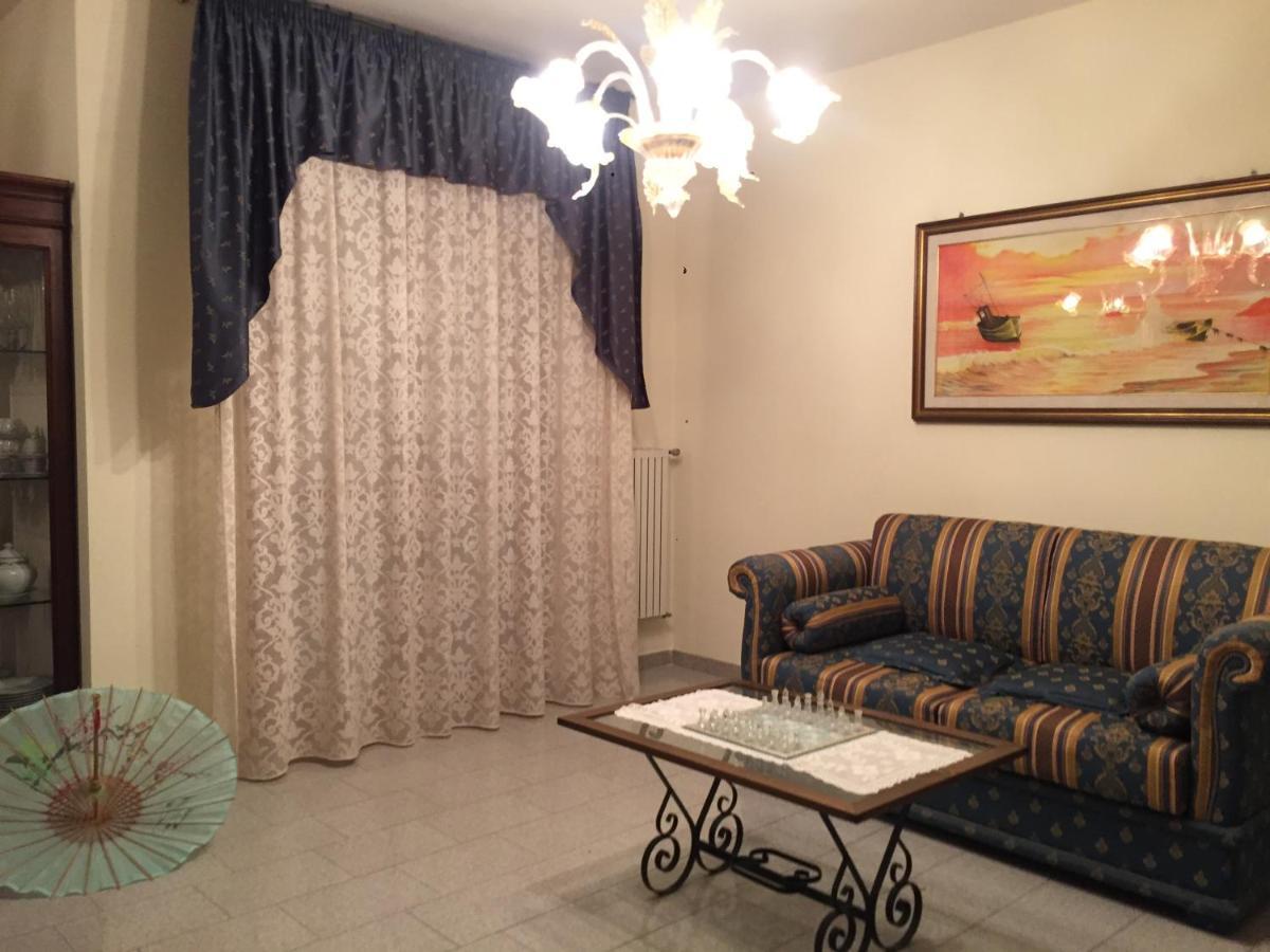 Bed and Breakfast Le Stanze Di Botticelli Termoli Exterior foto